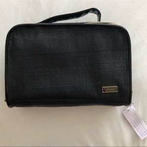 Stephanie Johnson Train Case